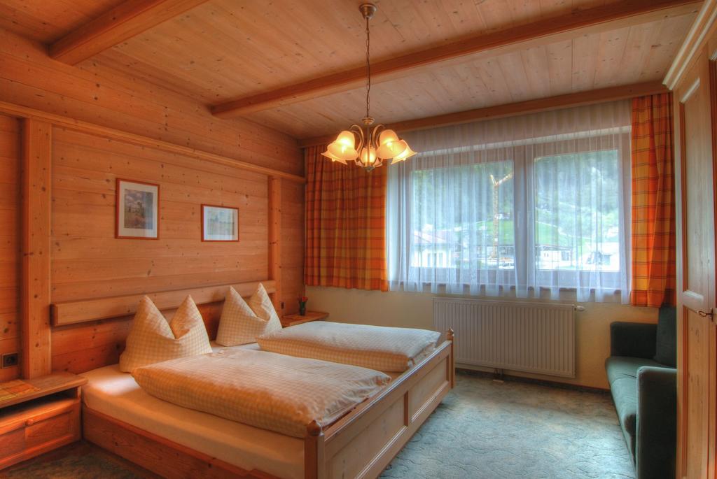 克里斯特尔公寓 Aschau Im Zillertal 客房 照片